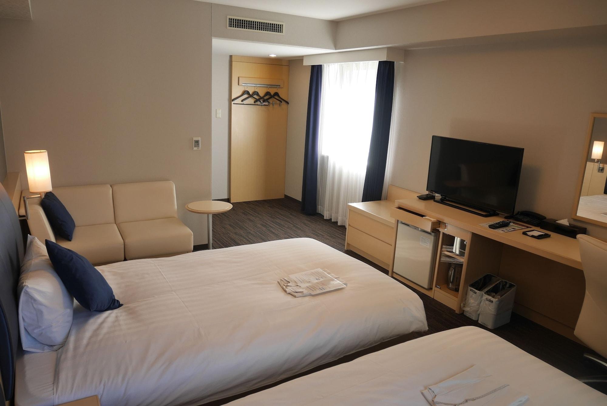Daiwa Roynet Hotel Shin-Yokohama Йокогама Экстерьер фото